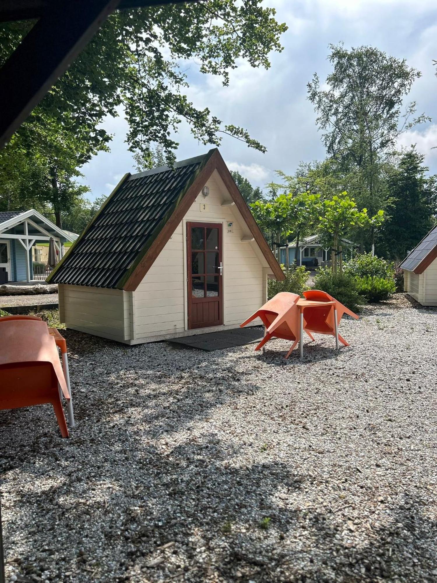 Vakantiepark 'T Urkerbos - Kabouterhuisje Екстериор снимка